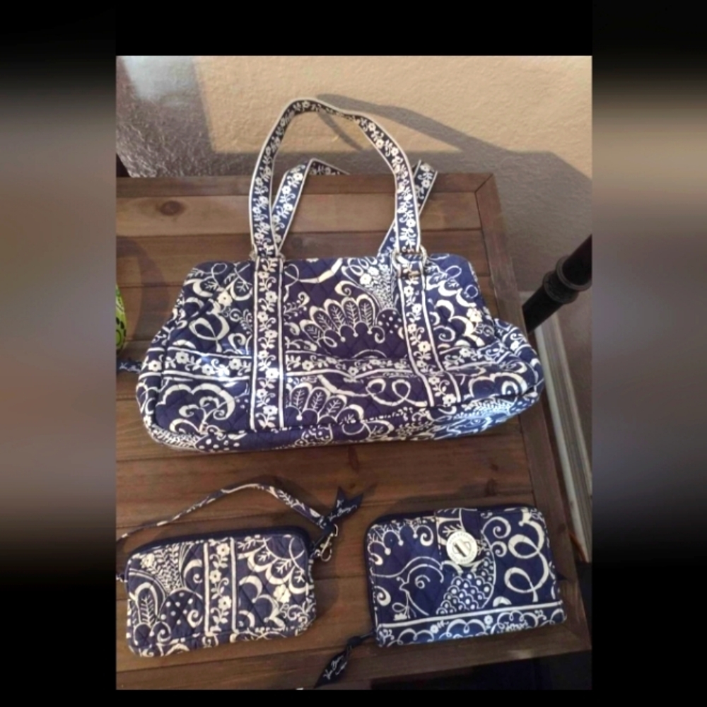 Vera Bradley 3 piece set in Navy